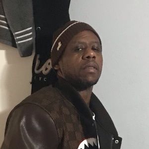 Meet your Posher, Leroy